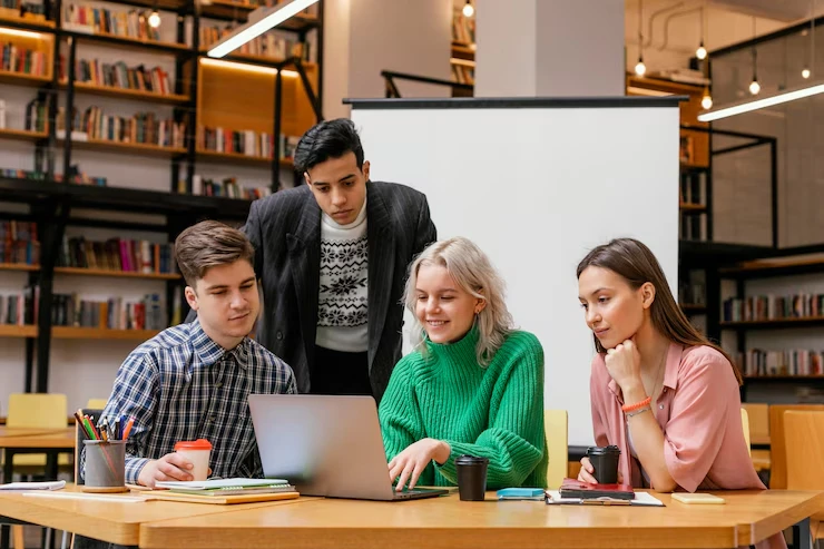 Industry-Specific Financial Media Relations: Speak to the Right Audience with Authority