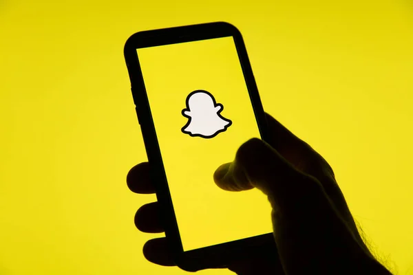 Top 10 Snapchat Marketing Agencies in the UK for 2025