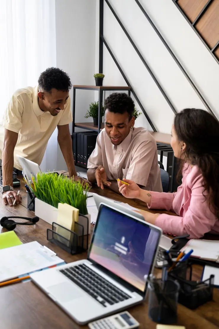 Paid Social Media Buying for Startupsf