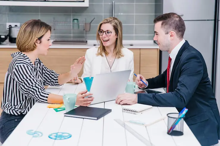 Continuous Media Governance and Performance Revie
