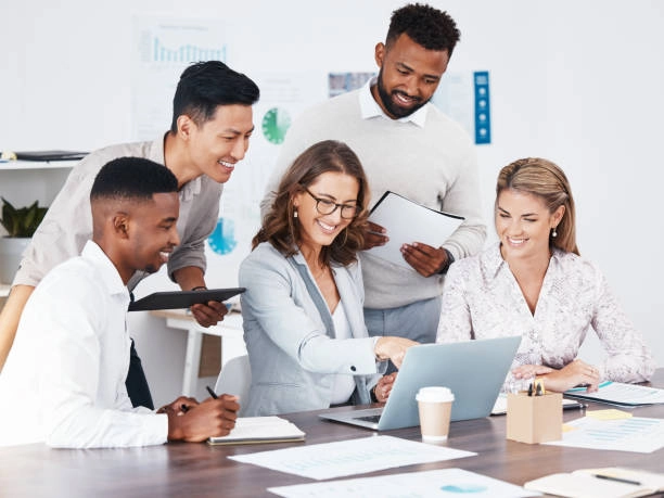 Why Choose Pearl Lemon Group for Your Public Company Communication Needs